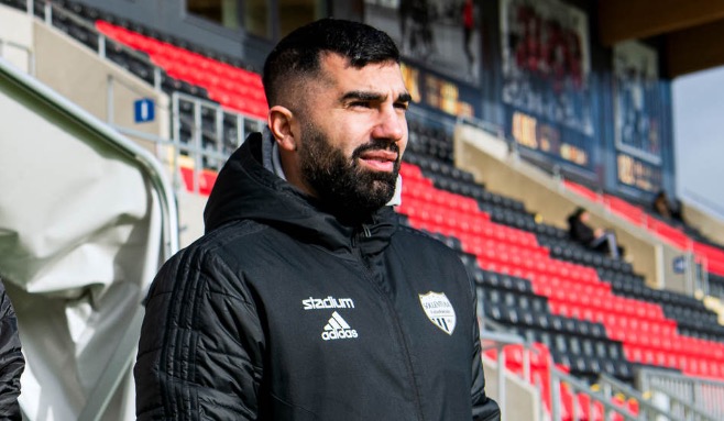 Officiellt: Rebaz Hassan förlänger med FC Stockholm - Fotbolltransfers.com