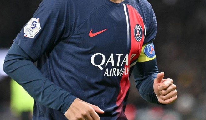 Silly Season: 
       Paris Saint-Germain och Monaco utmanar om yttern? 
    