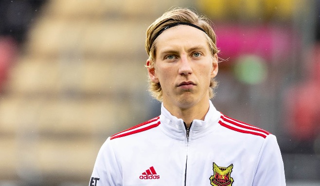 Helsingborg IF: 
       Albin Sporrong testas av Superettanklubb 
    