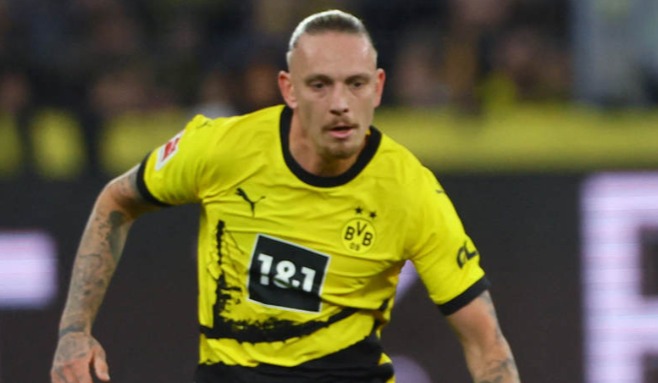 
       Dortmunds sportchef bekräftar att två spelare lämnar 
    