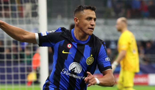 Silly Season: 
       Anfallaren uppges lämna Inter 
    