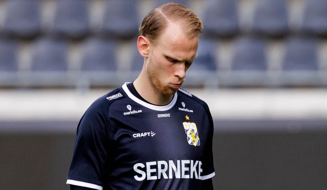 
       IFK Göteborgs smäll - Pontus Dahlberg knäskadad 
    