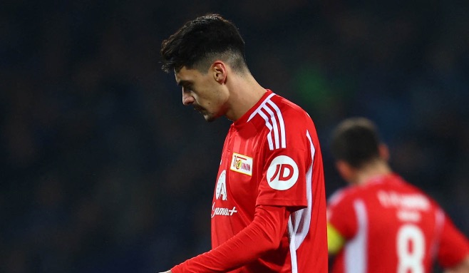 
       Bayer Leverkusen ökar i jakten på mittbacken? 
    