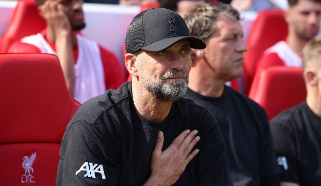 
       Klopp pikar rivalerna: 