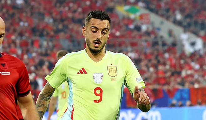 Silly Season: 
       Real Madrid köper Joselu - som säljs vidare 
    