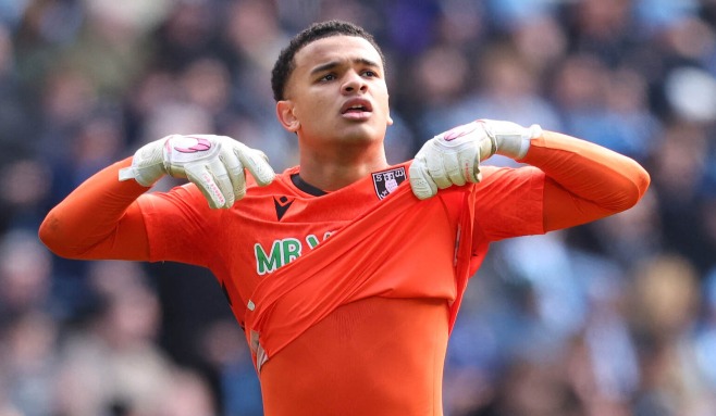 Officiellt: Pierce Charles klar för Manchester City