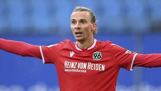 Niklas Hult - Hannover 96 2021